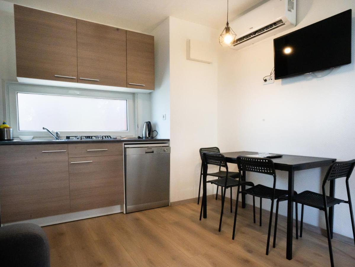 Mediteran Travel Mobile Homes Miran Pirovac Extérieur photo