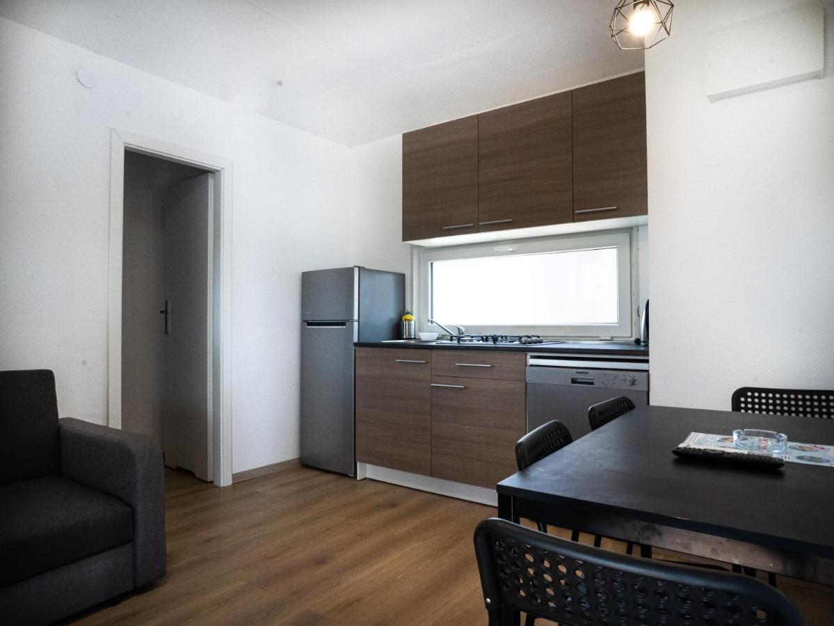 Mediteran Travel Mobile Homes Miran Pirovac Extérieur photo