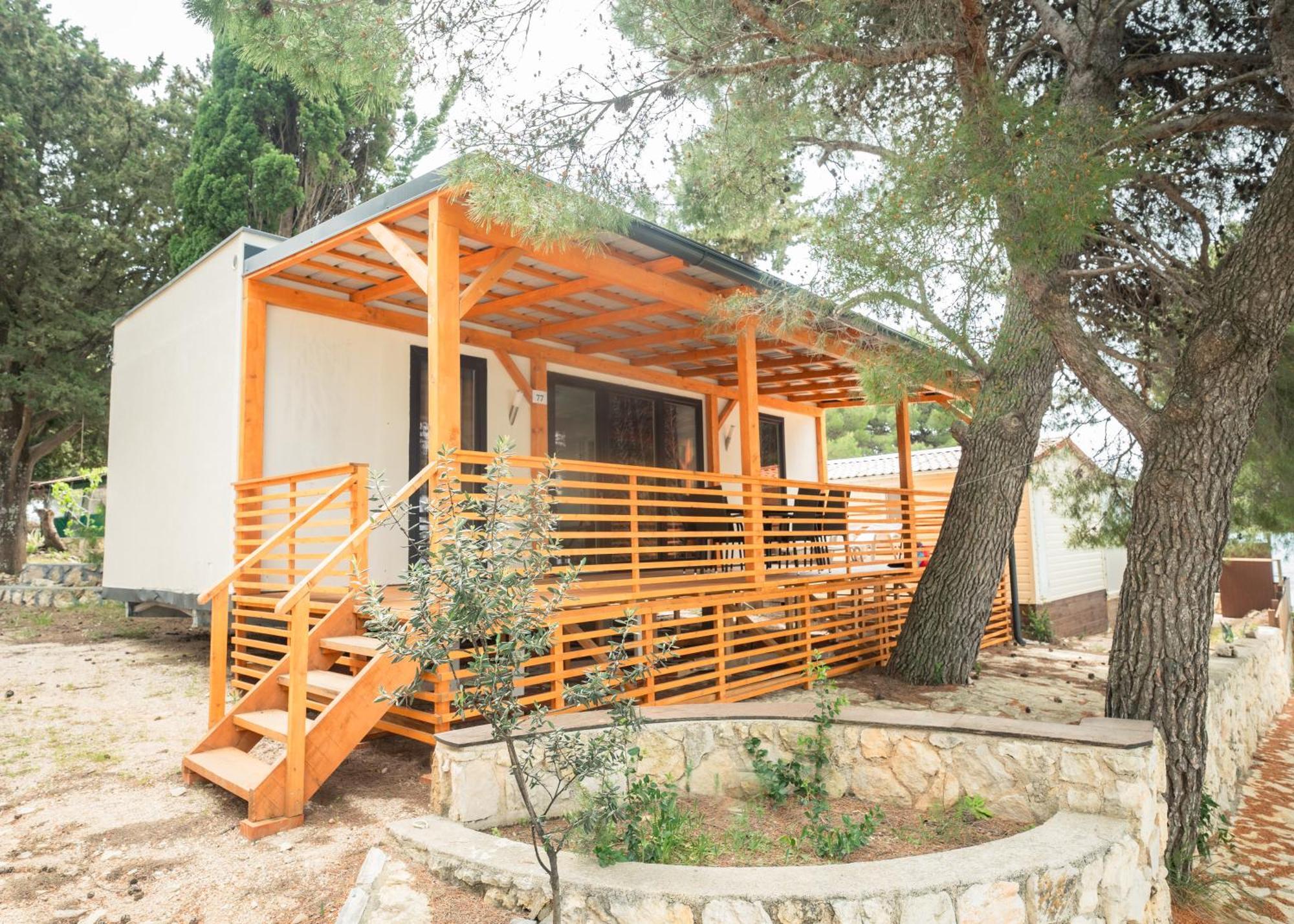 Mediteran Travel Mobile Homes Miran Pirovac Extérieur photo